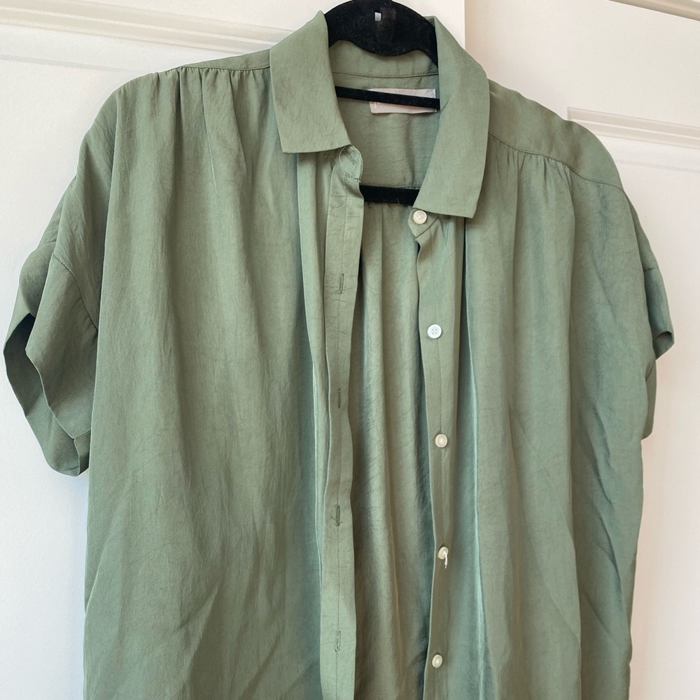 Everlane Green Silk Short sleeve Button Down